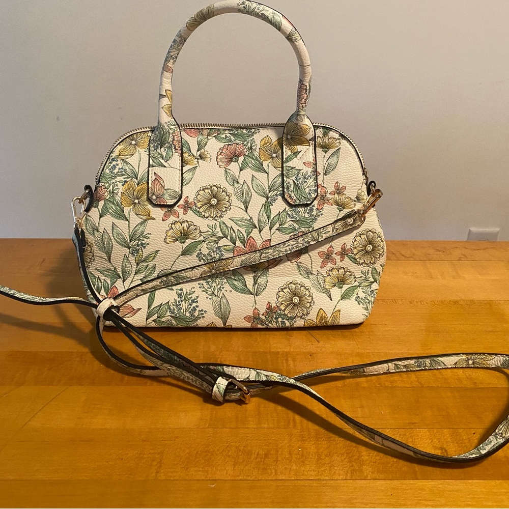 Crossbody bag
